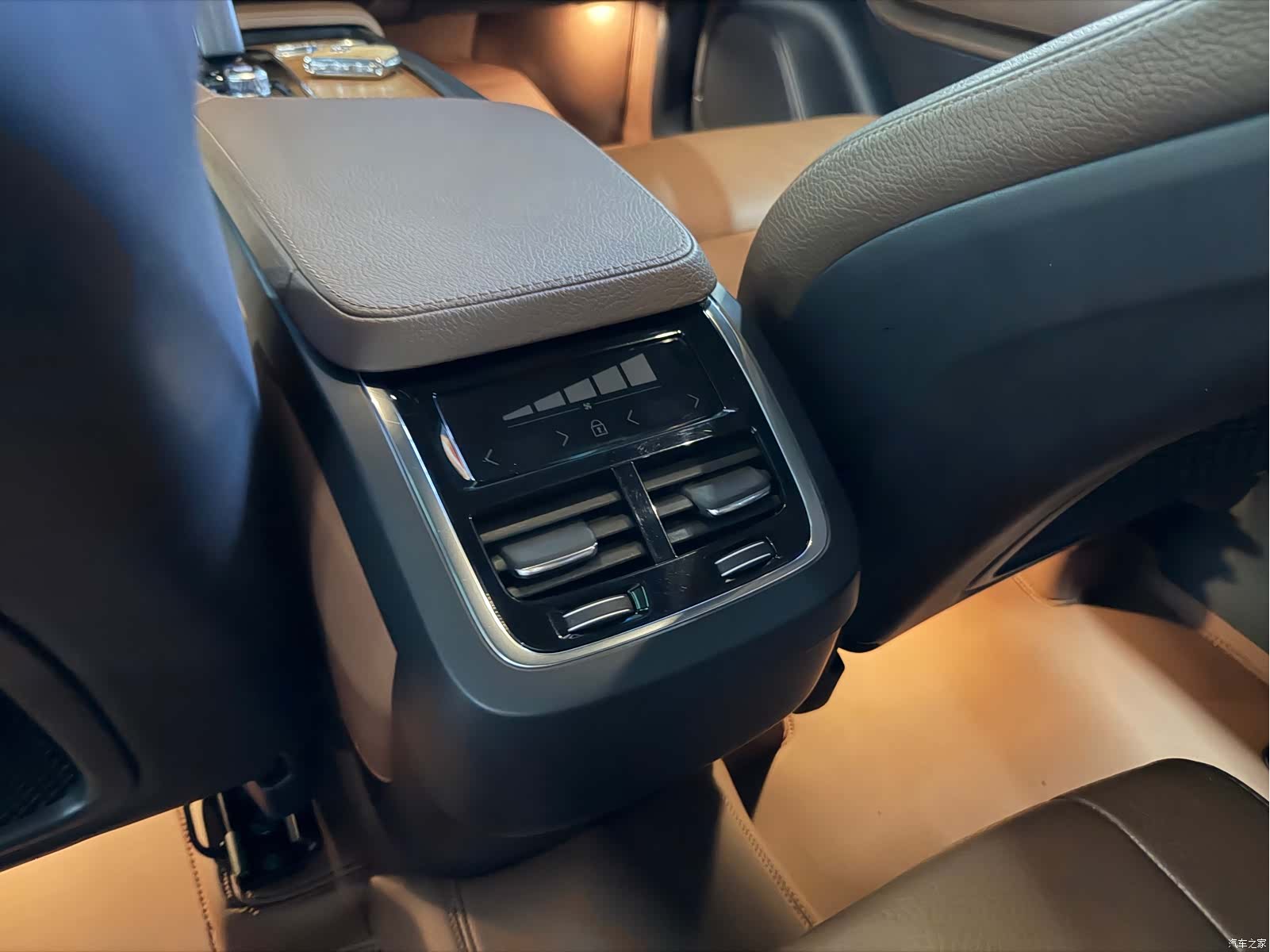 Volvo XC90, 2021 10