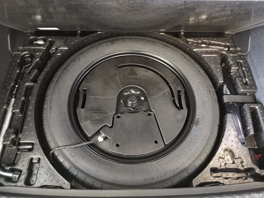 Audi Q3, 2021 8