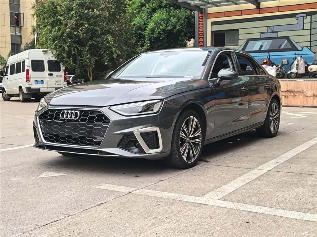 Audi A4L, 2021 1