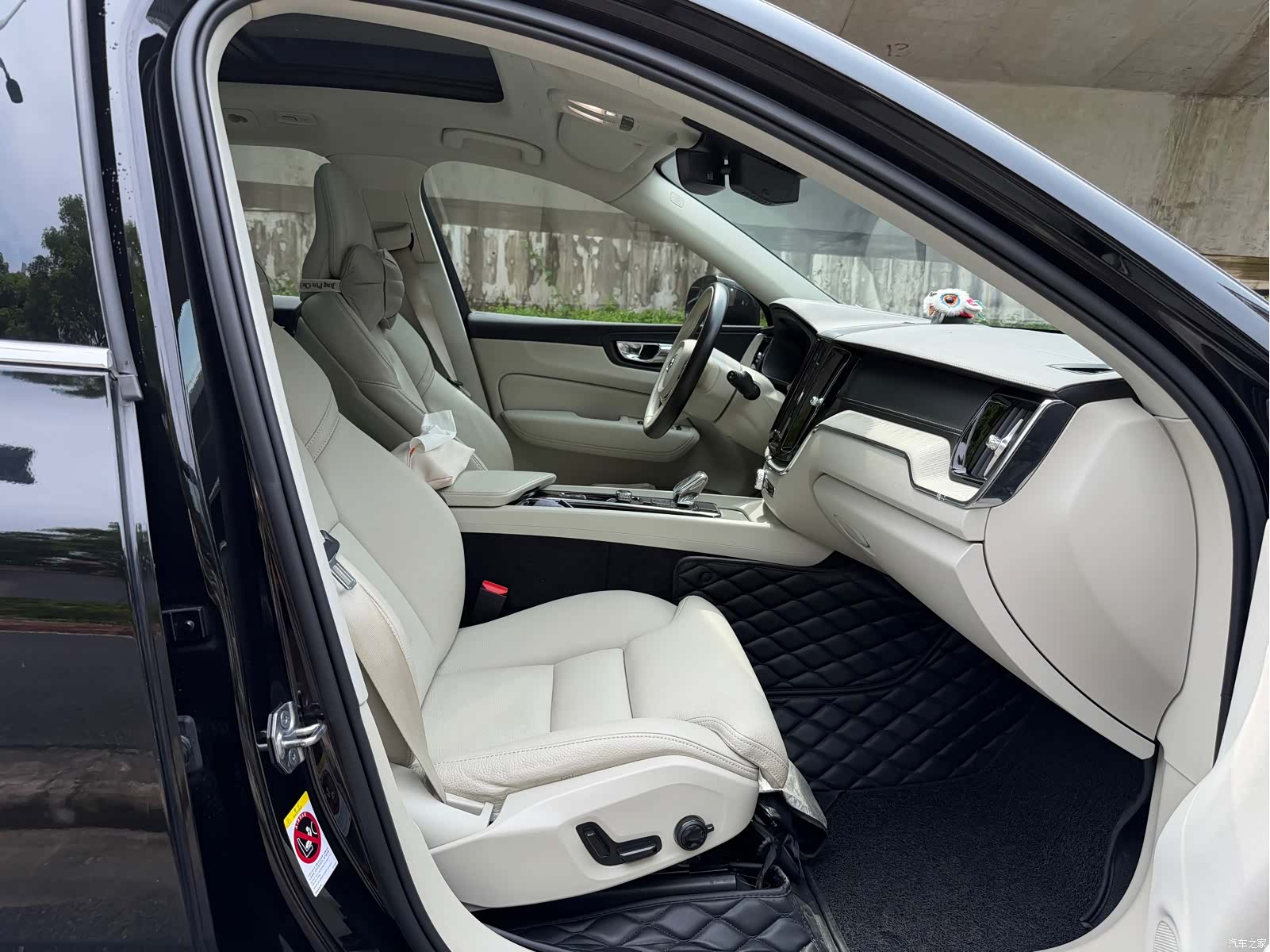 Volvo XC60, 2022 20