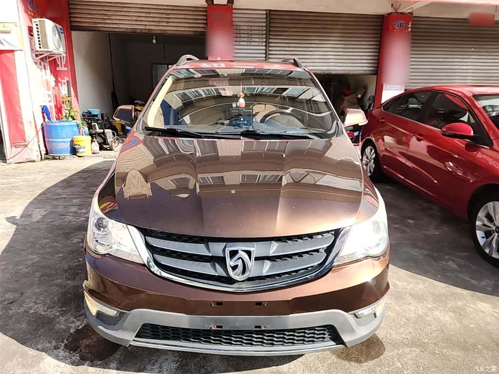Wuling 730, 2015 3