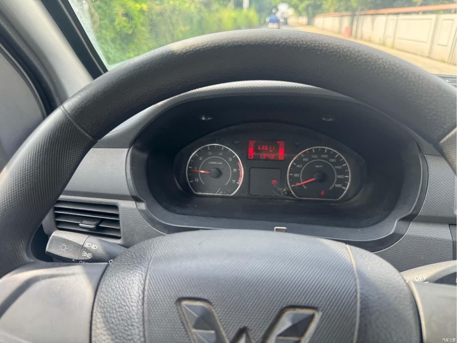Wuling S, 2017 16