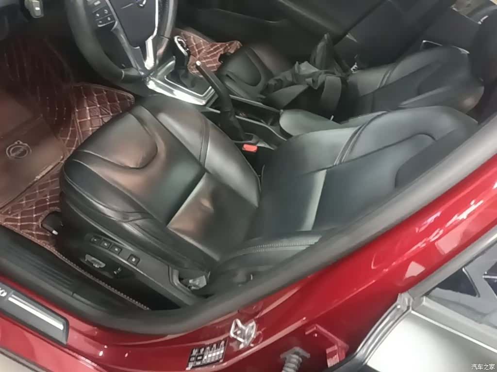Volvo V40, 2016 15