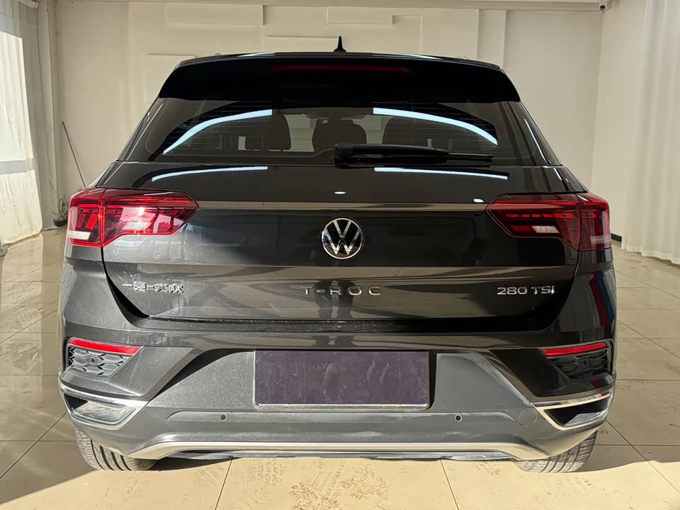 Volkswagen T-ROC exploring Songs