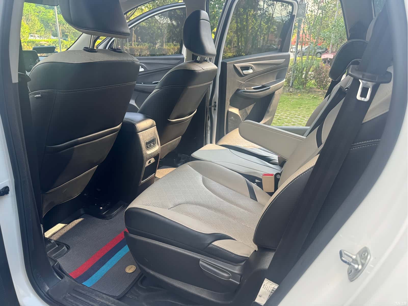 Wuling 730, 2021 8