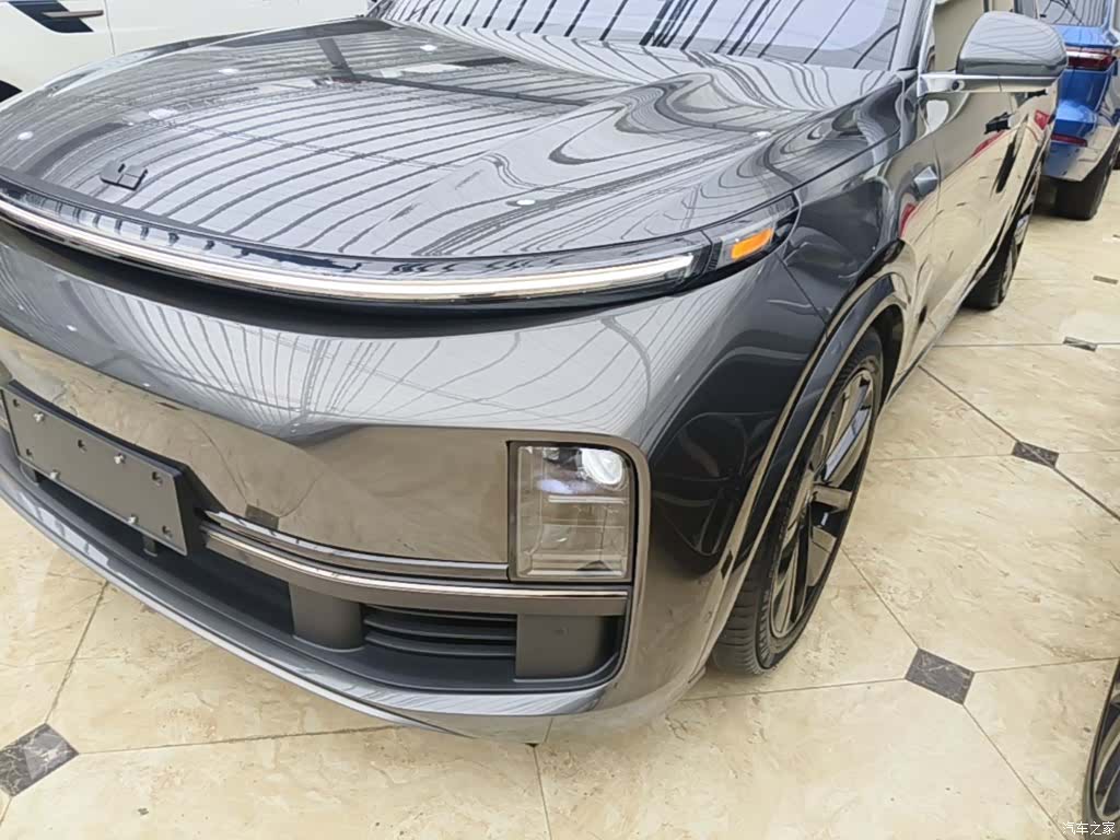 Li Auto L8, 2023 24
