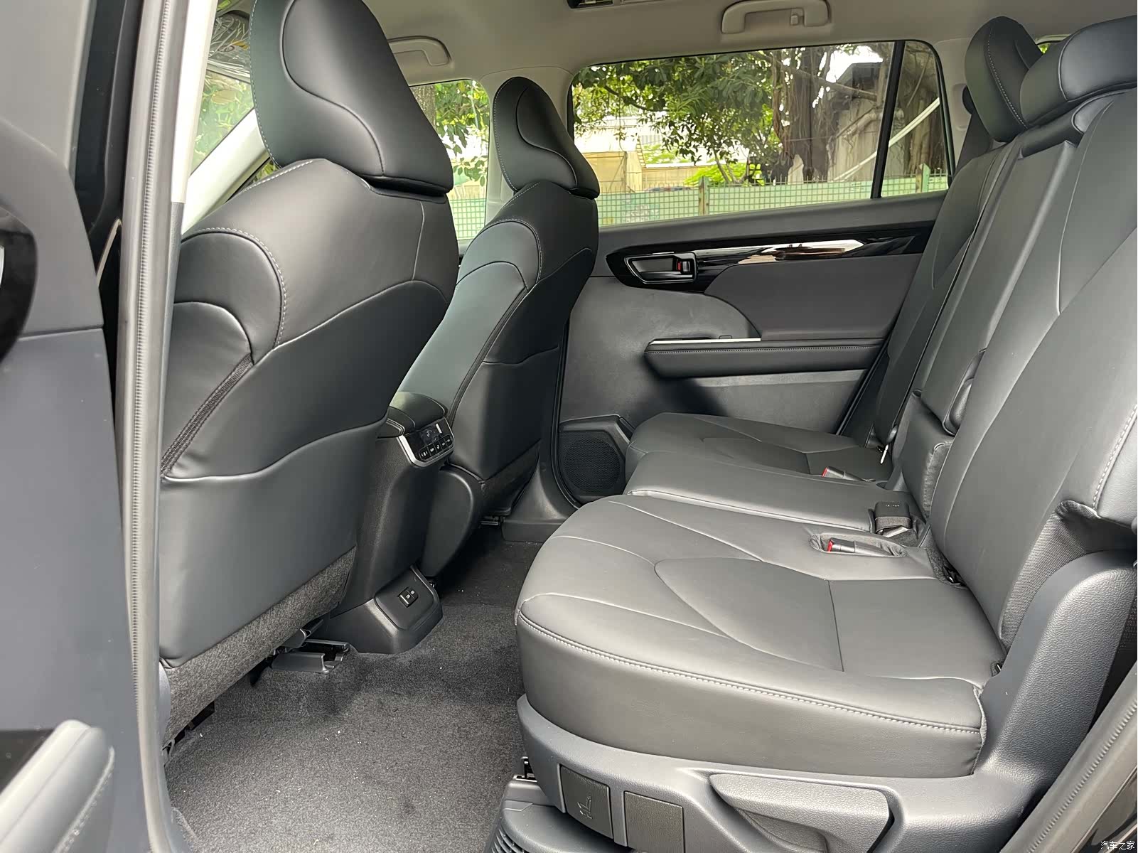 Toyota Highlander, 2026 9