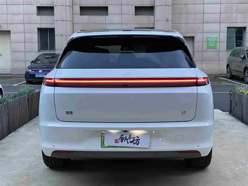 Li Auto Ideal L7