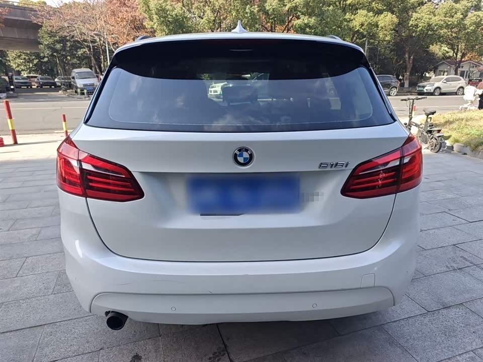BMW 2 series station wagon