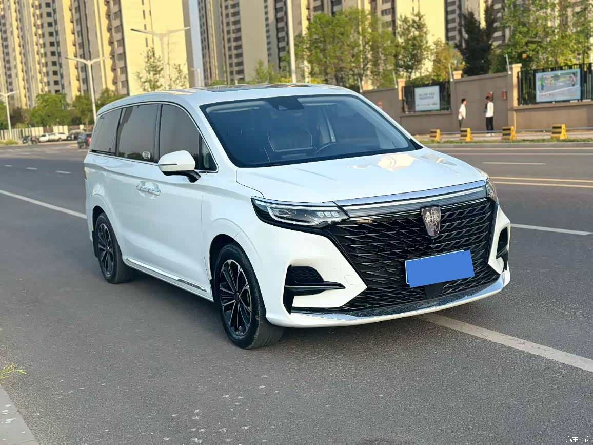 Roewe iMAX8, 2022 3