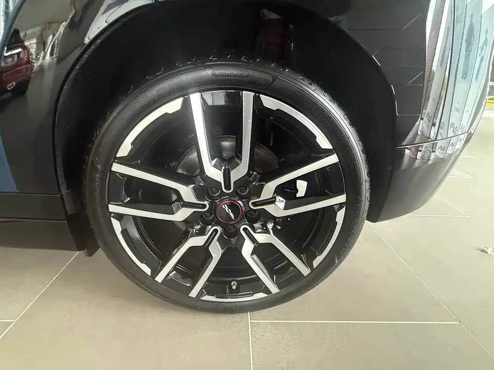 MINI Electric ACEMAN