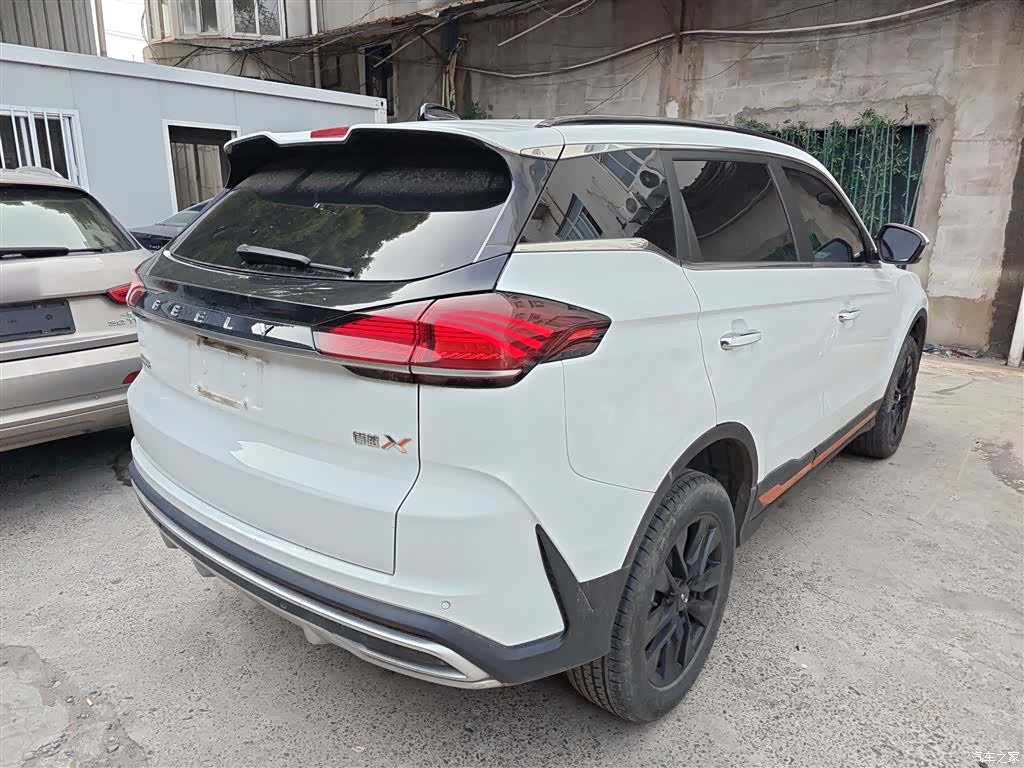 Geely Boyue, 2023 7