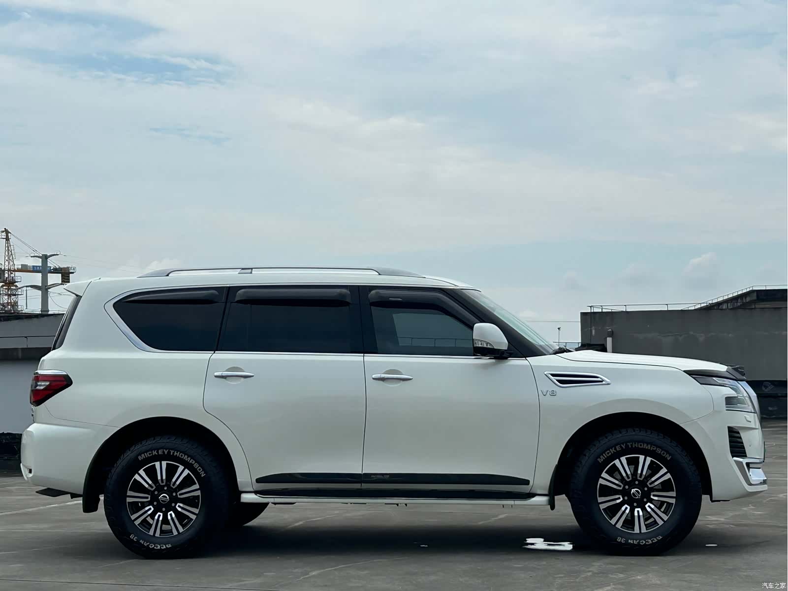 Nissan Patrol, 2016 4