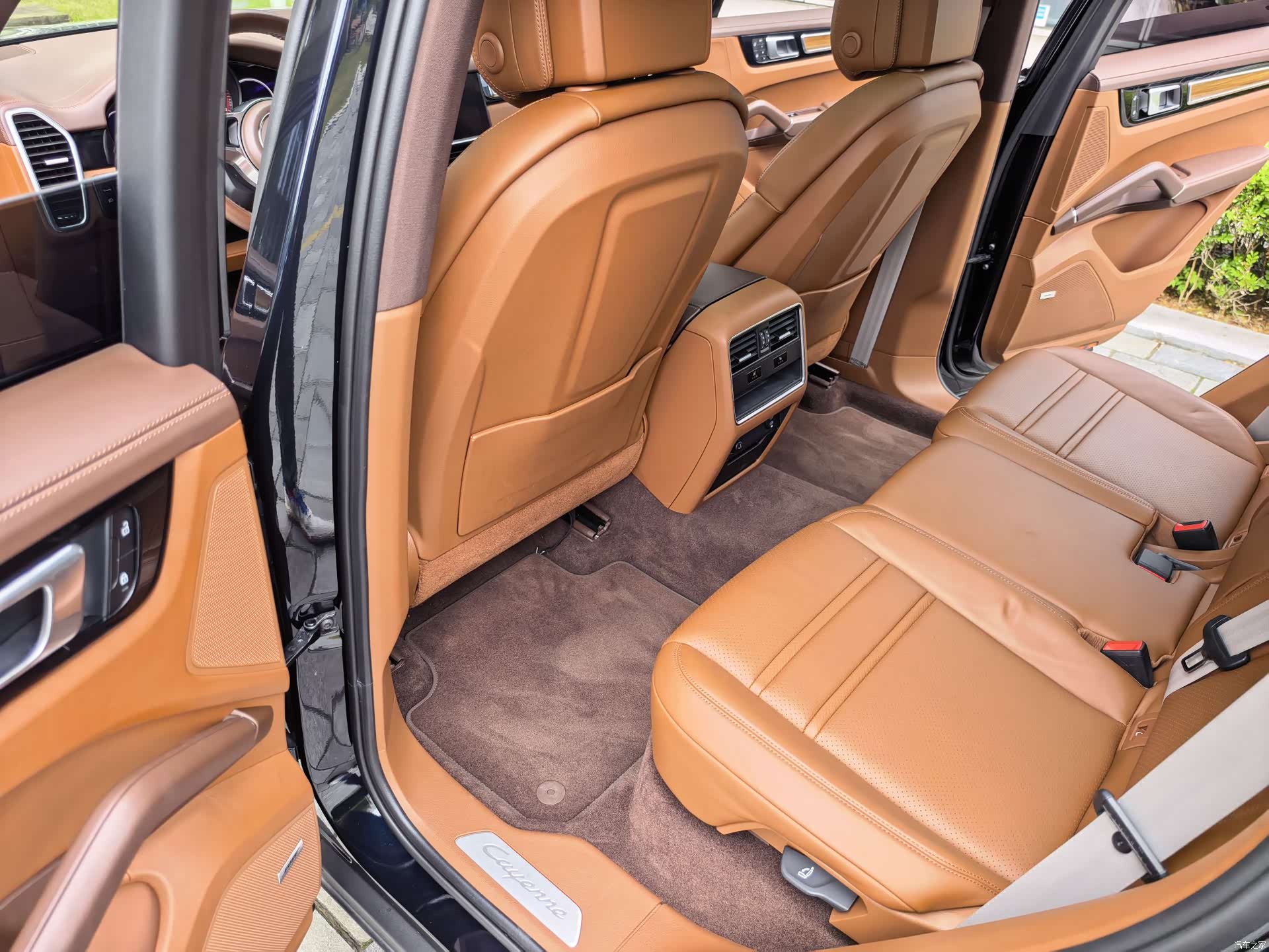 Porsche Cayenne, 2023 39