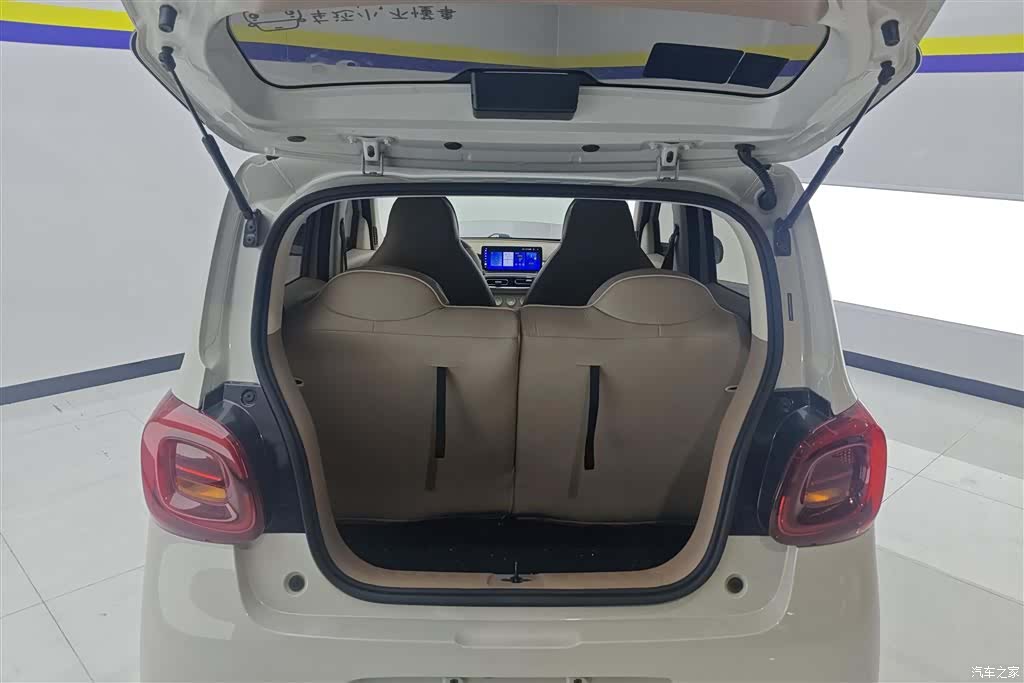 Wuling MINIEV, 2025 4