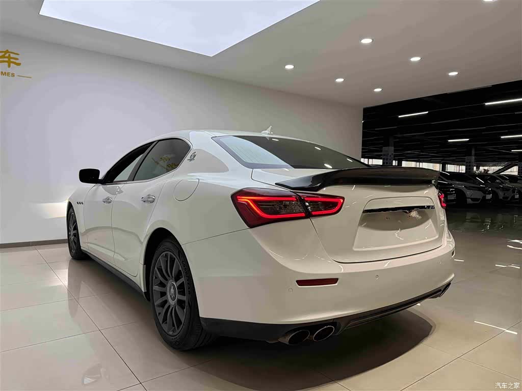 Maserati Ghibli, 2015 21