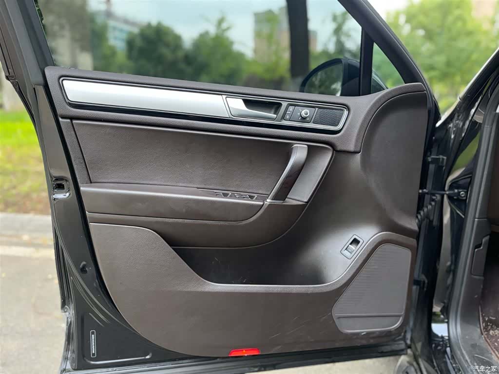 Volkswagen Touareg, 2016 12