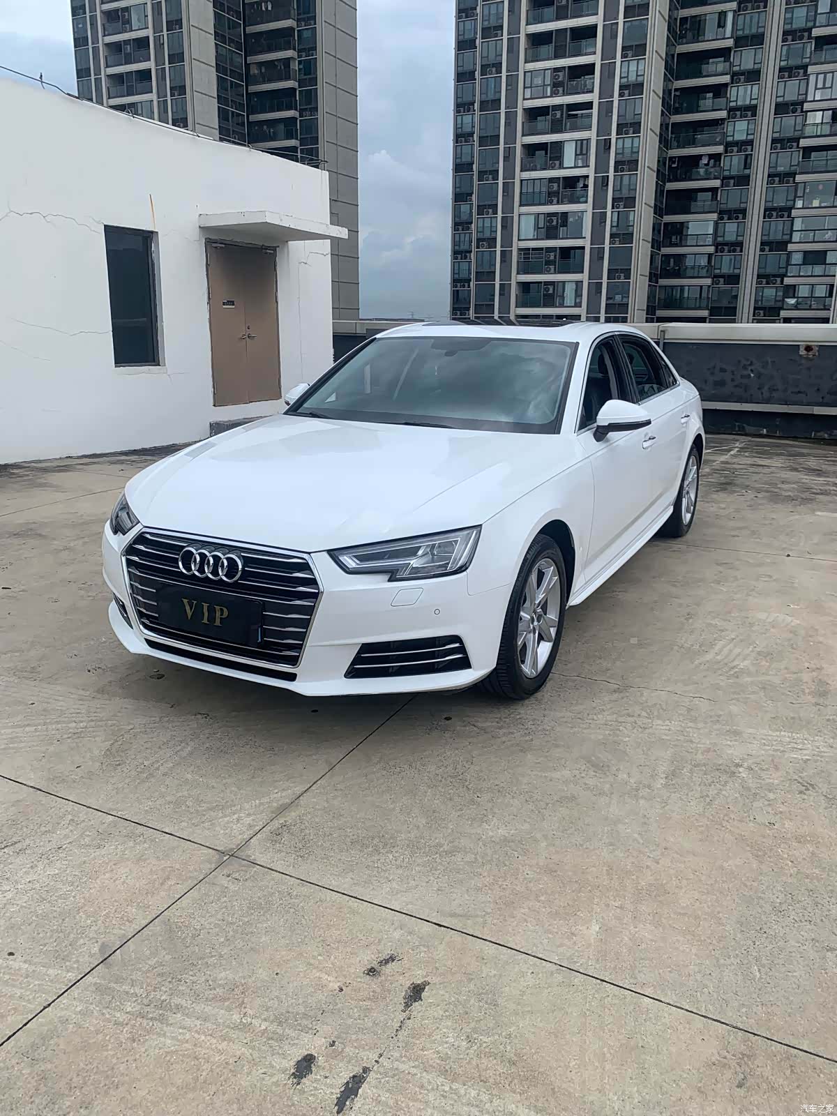 Audi A4L, 2018 1