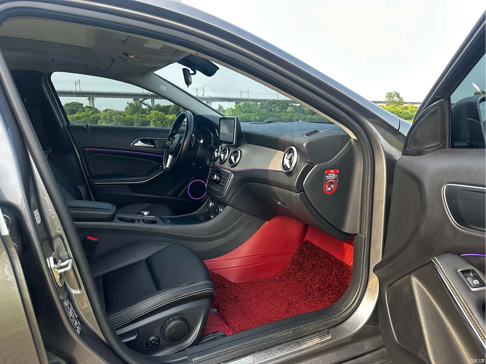 Mercedes-Benz GLA, 2015 11