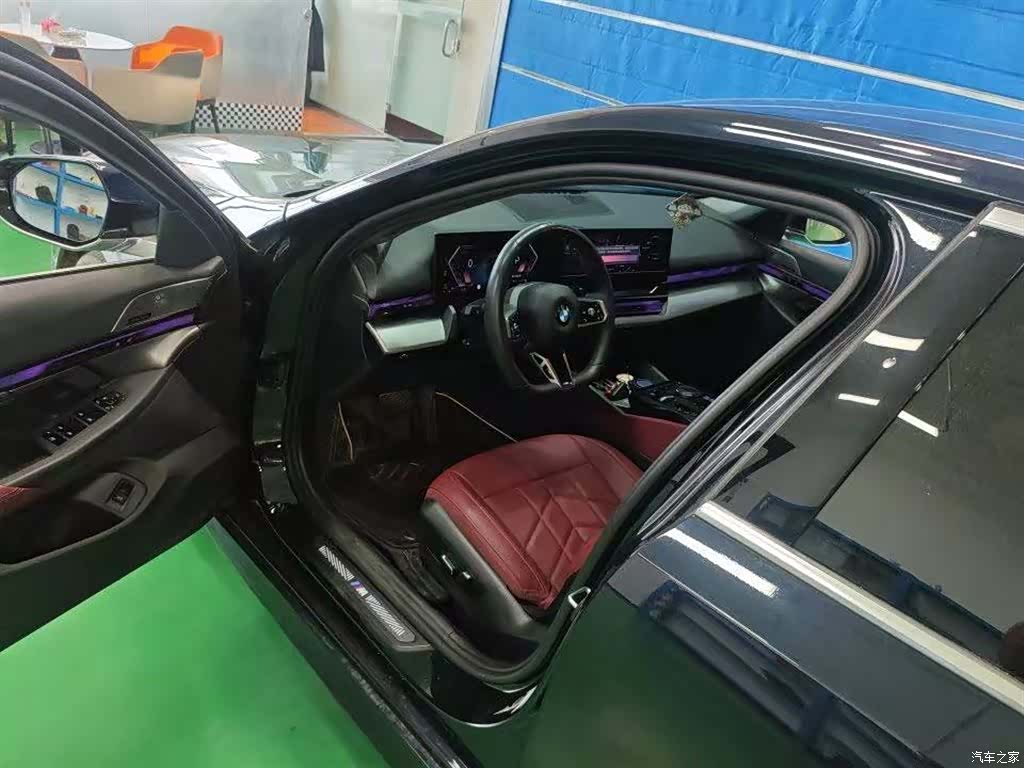 BMW 5 Series, 2025 8