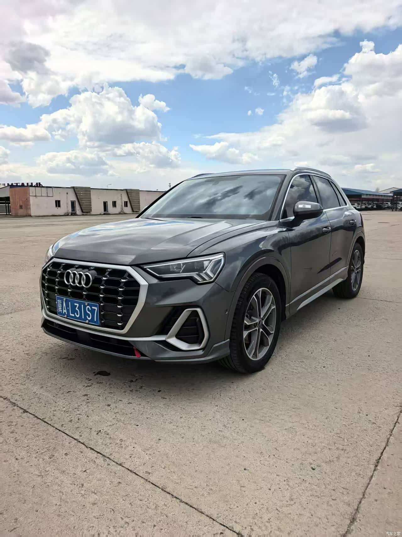 Audi Q3, 2022 1
