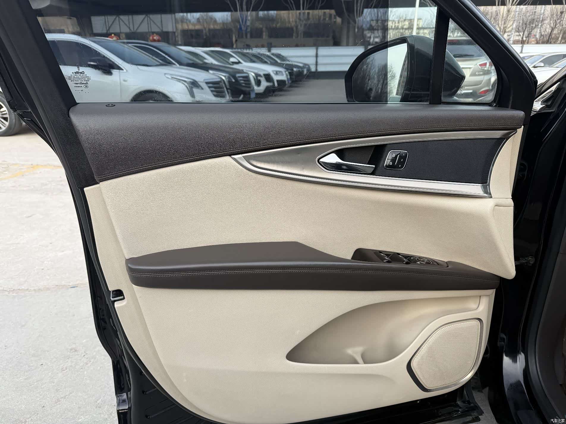 Lincoln MKX, 2017 3