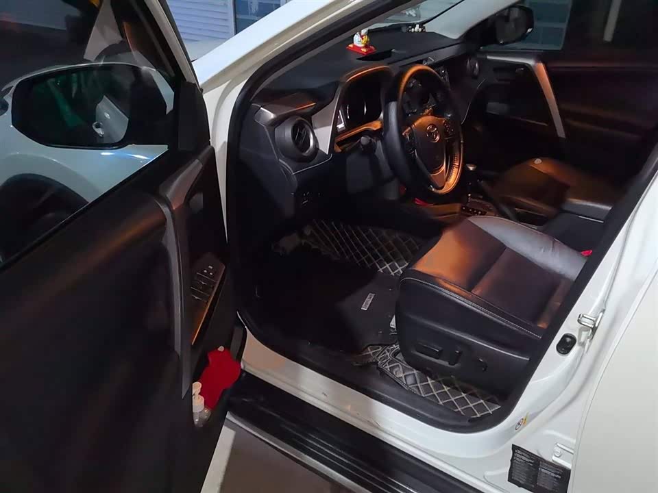 Toyota RAV4 Rongfang