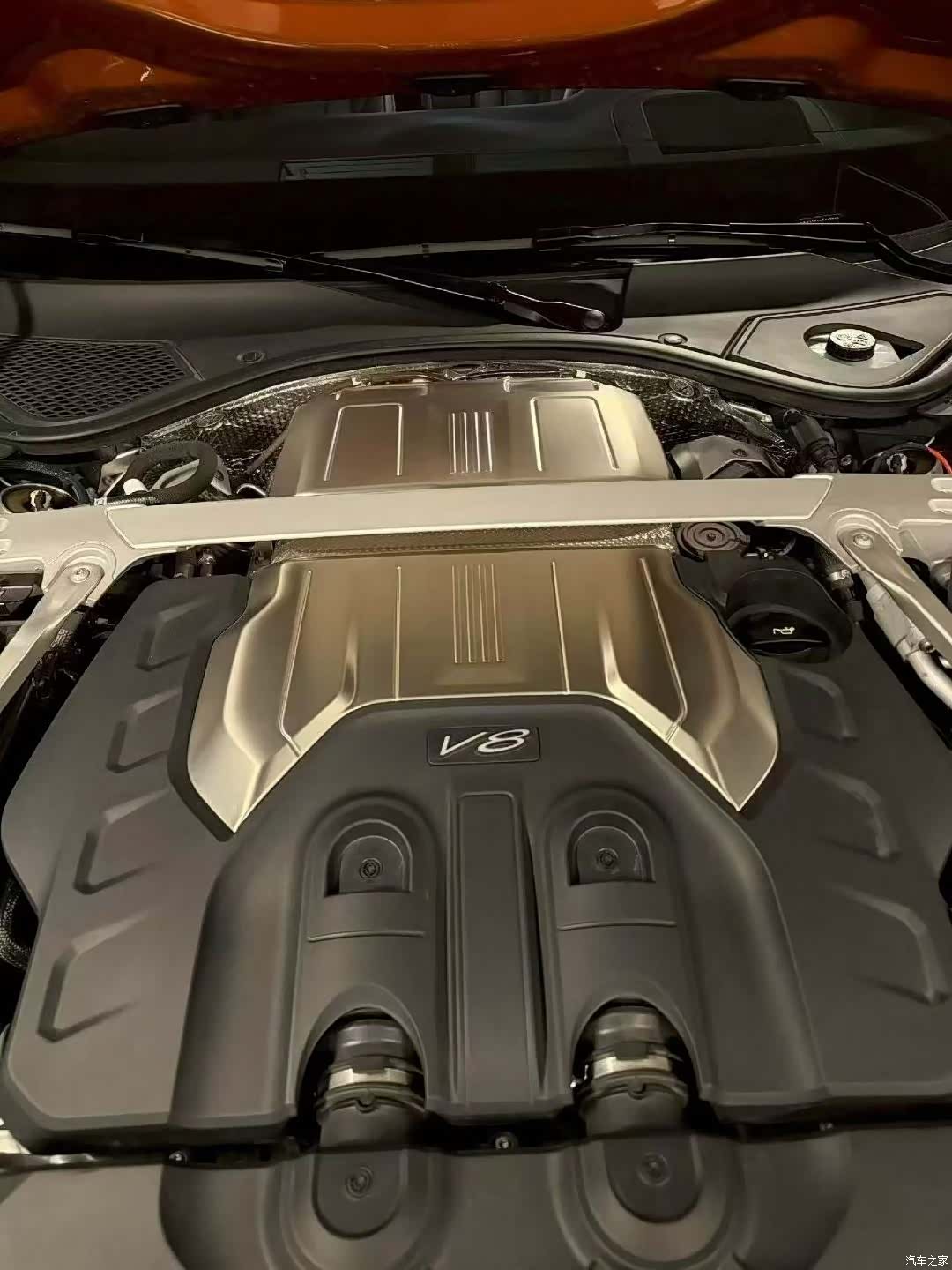 Bentley Continental GT, 2024 9