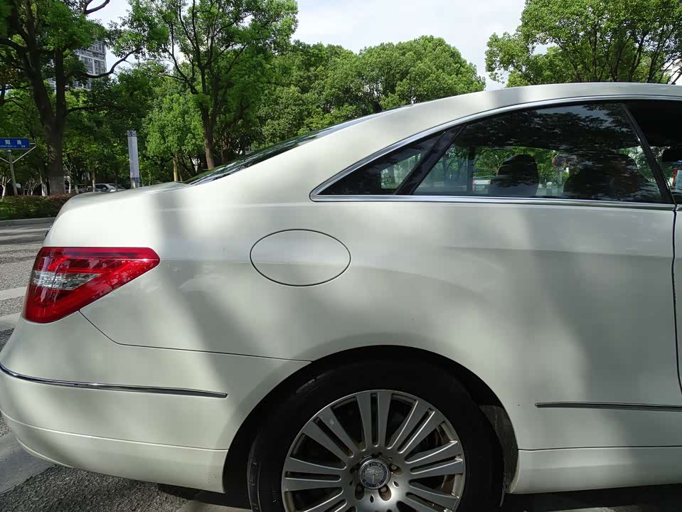 Mercedes-Benz E-class Mercedes-Benz E-class
