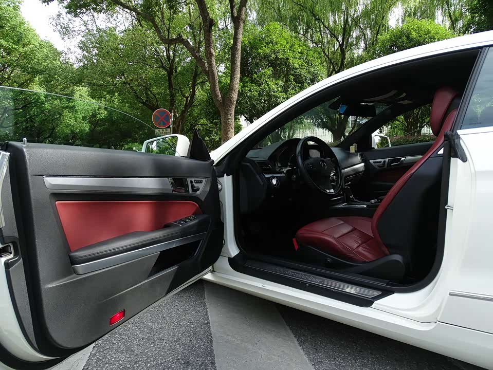 Mercedes-Benz E-class Mercedes-Benz E-class