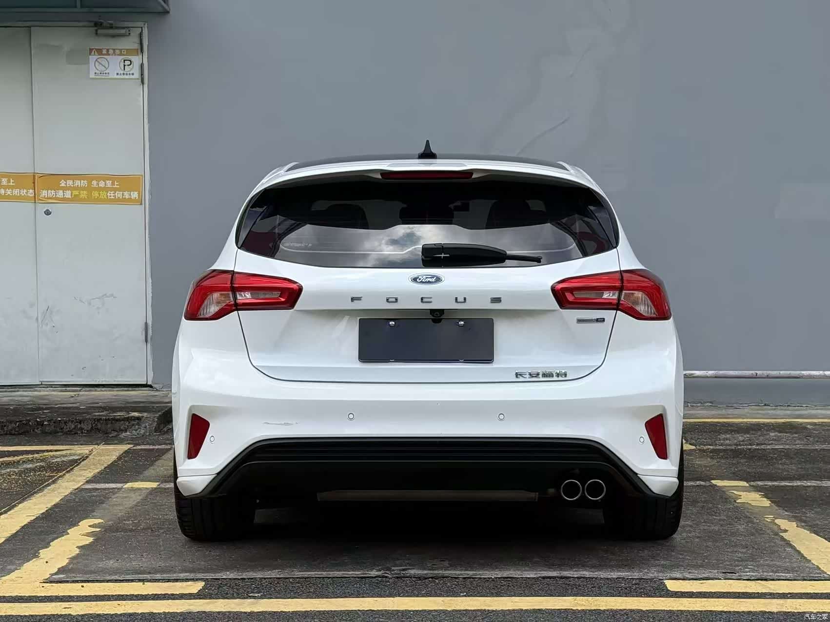Ford Focus, 2023 6