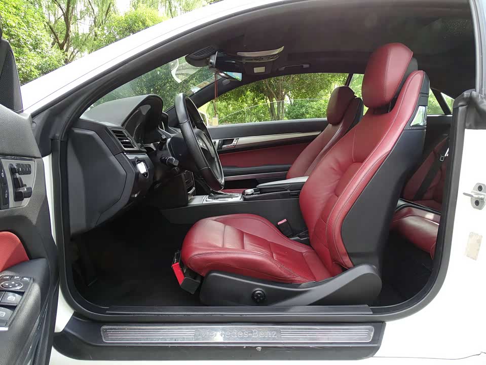 Mercedes-Benz E-class Mercedes-Benz E-class