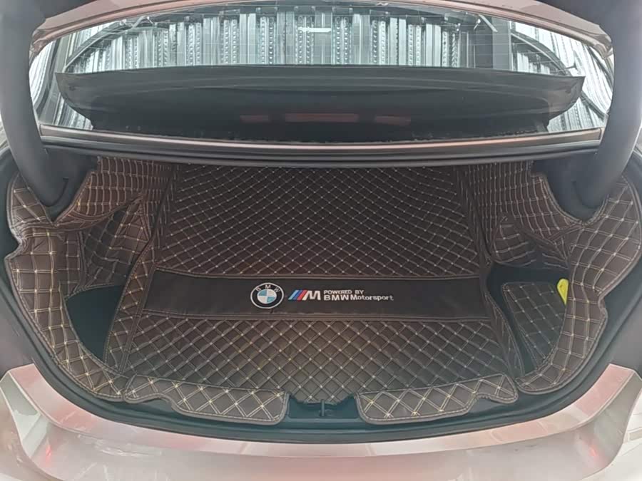 BMW 3 Series 2019, фото 19