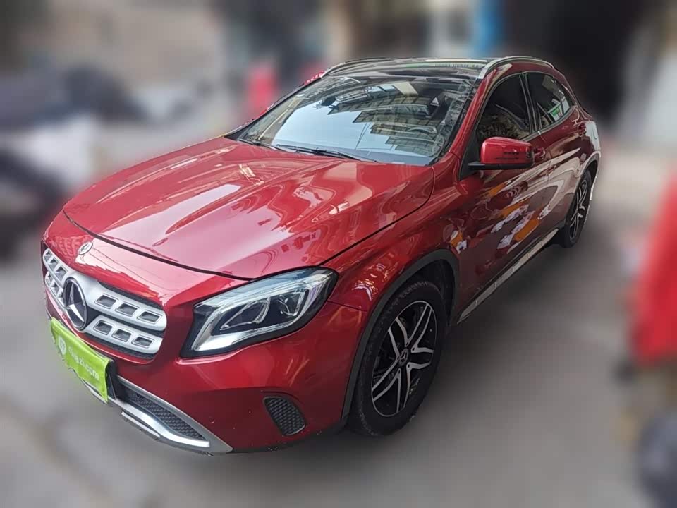 Mercedes-Benz GLA