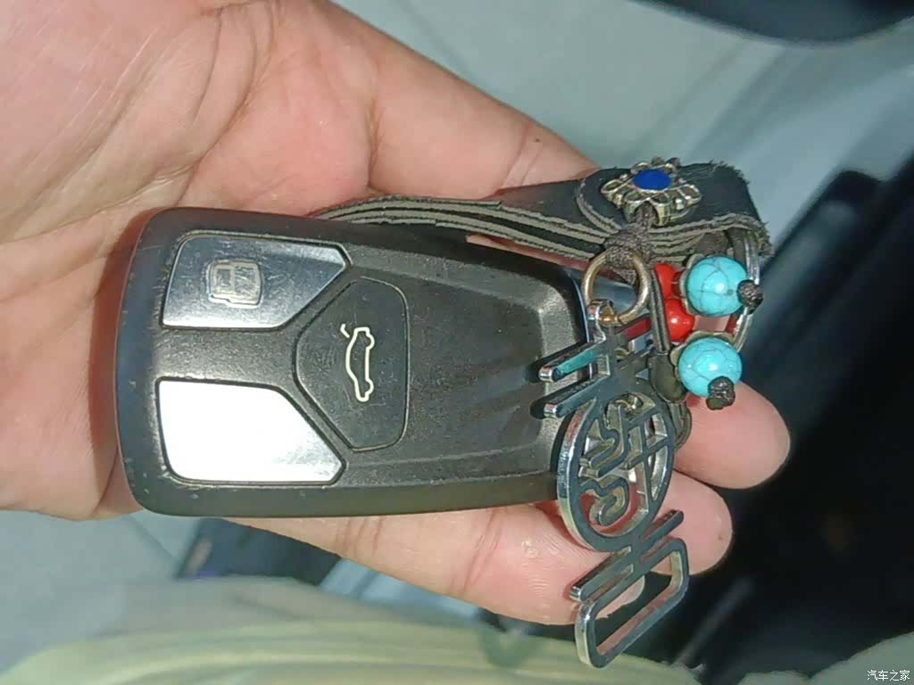 Audi A4L, 2018 9