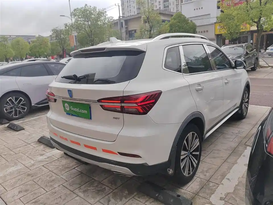 Roewe RX5