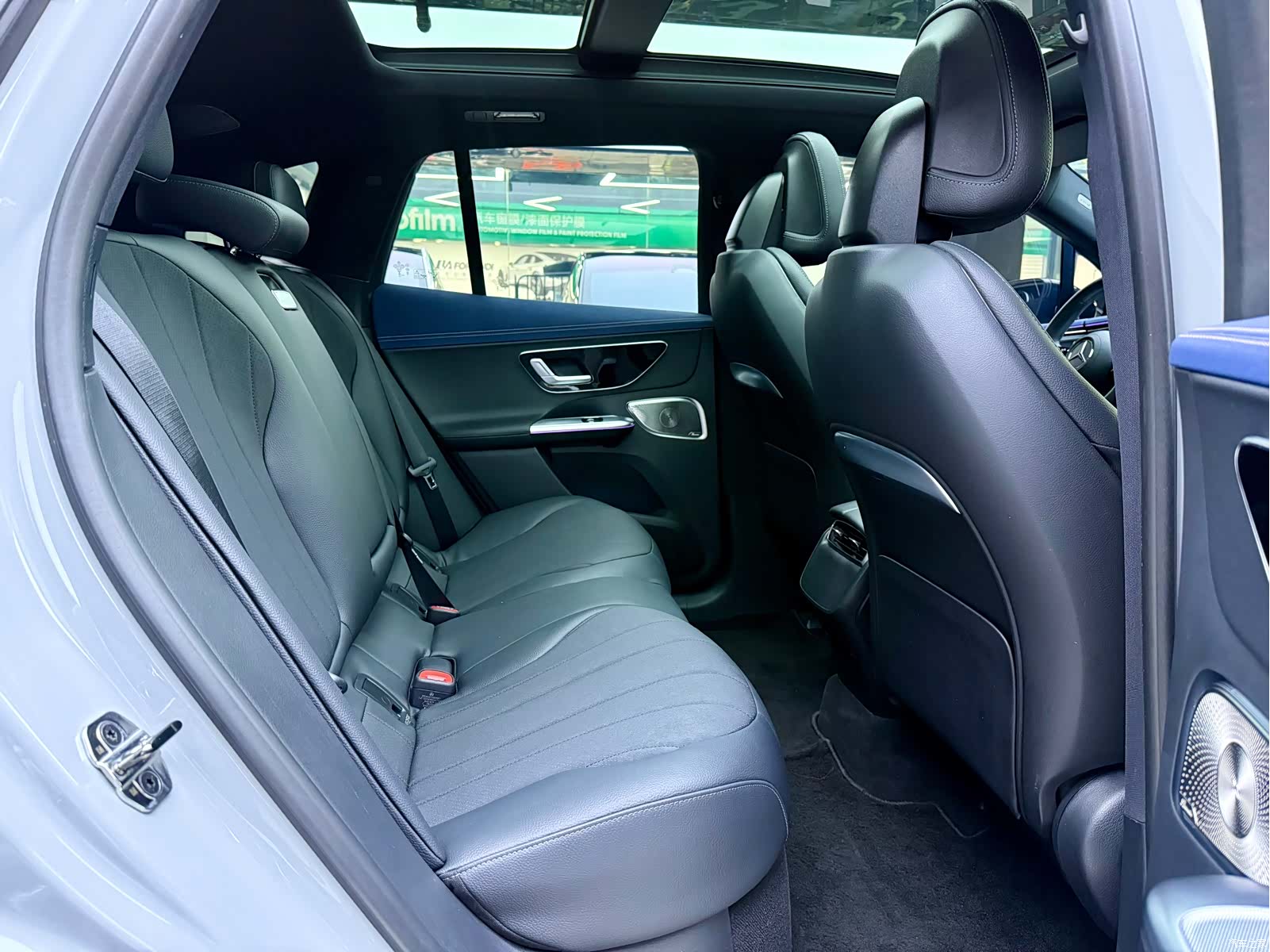 Mercedes-Benz EQE, 2023 13