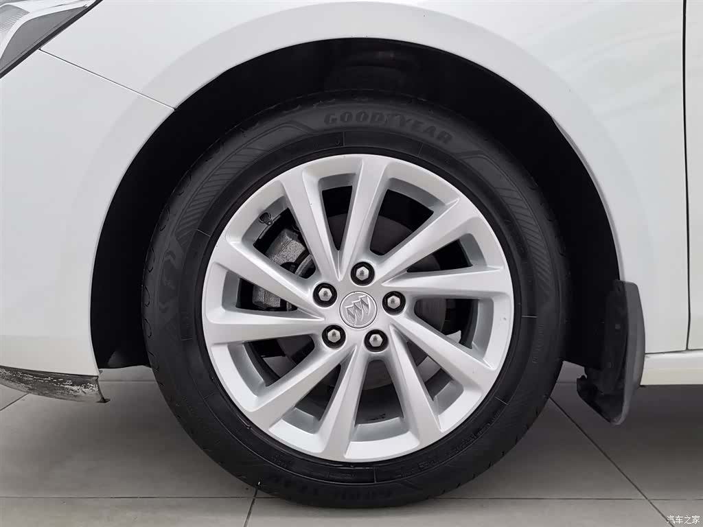 Buick Verano, 2017 17
