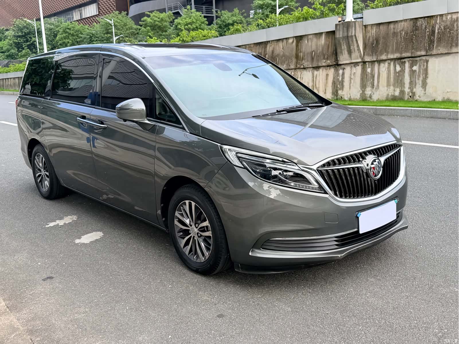 Buick GL8, 2017 4