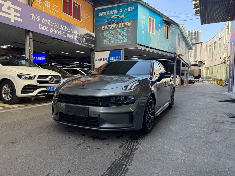 Lynk & Co 03 Lynk & Co 03