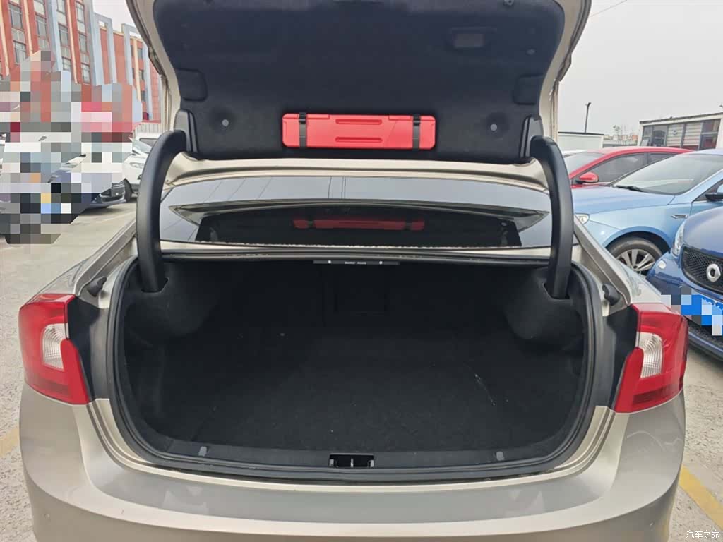Volvo S60, 2014 19