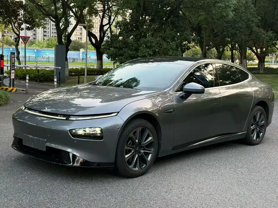 XPENG P7