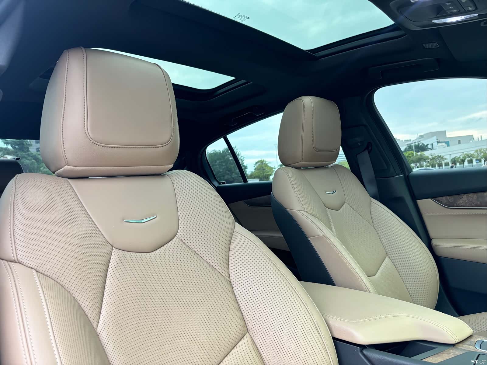 Cadillac CT5, 2025 19
