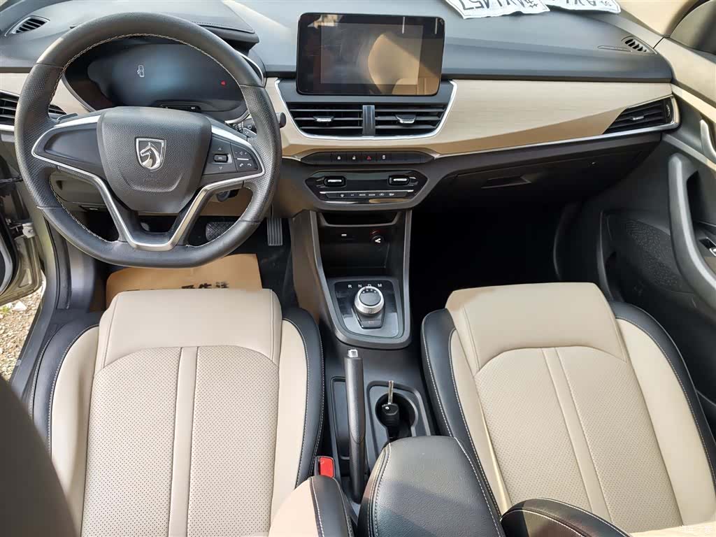 Wuling 360, 2019 18
