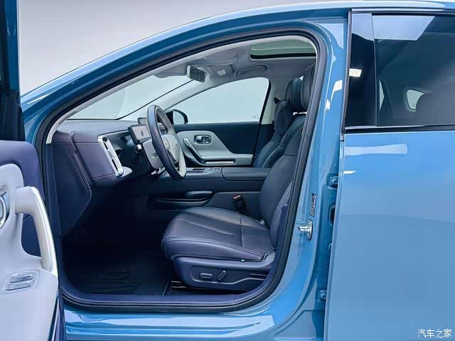 Leapmotor B01, 2025 8