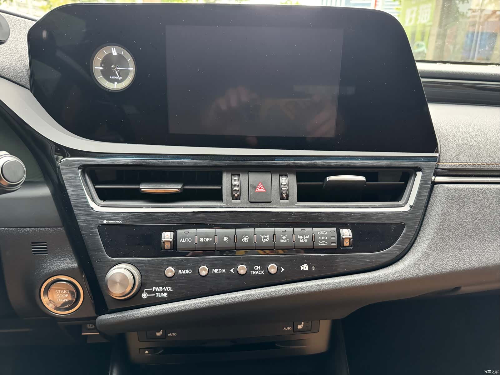 Lexus ES, 2021 8