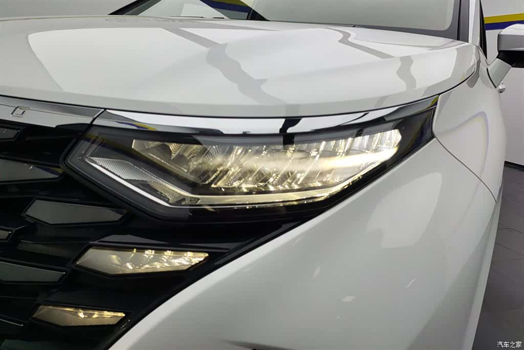 Hyundai Custo, 2024 все фото
