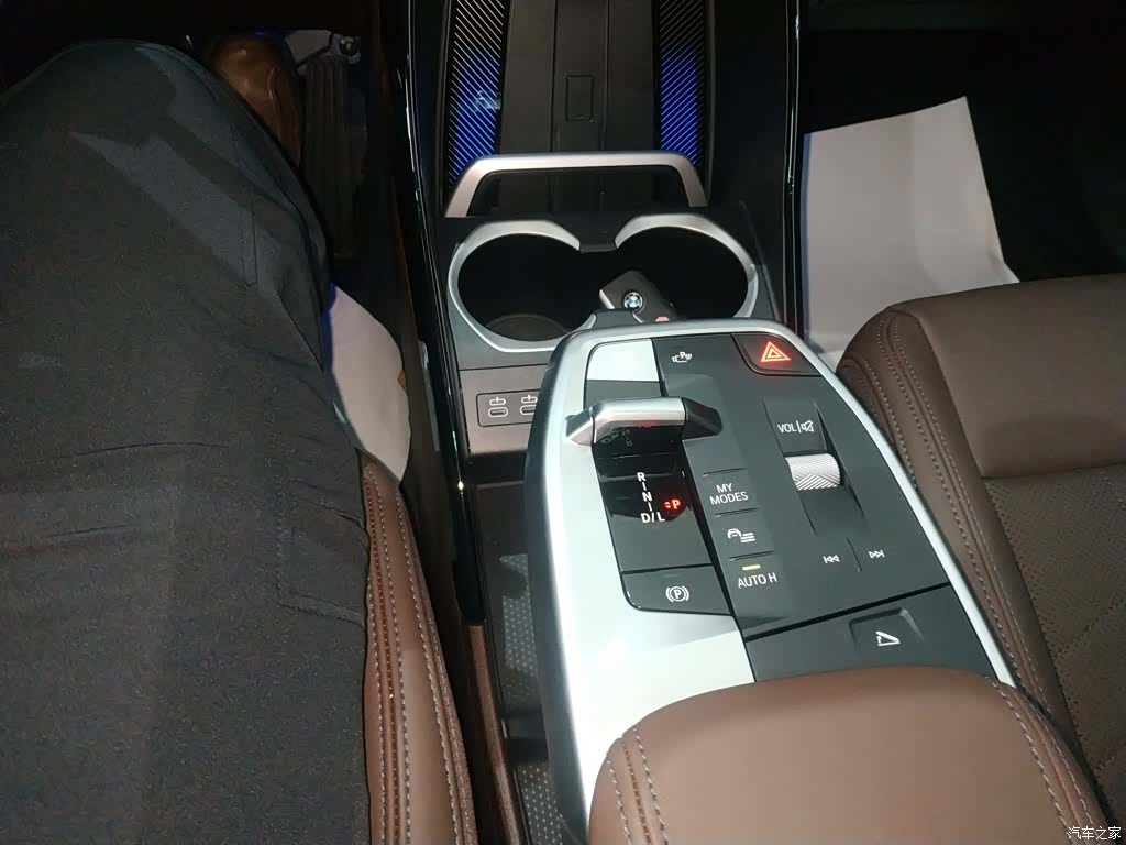 BMW X1, 2025 14