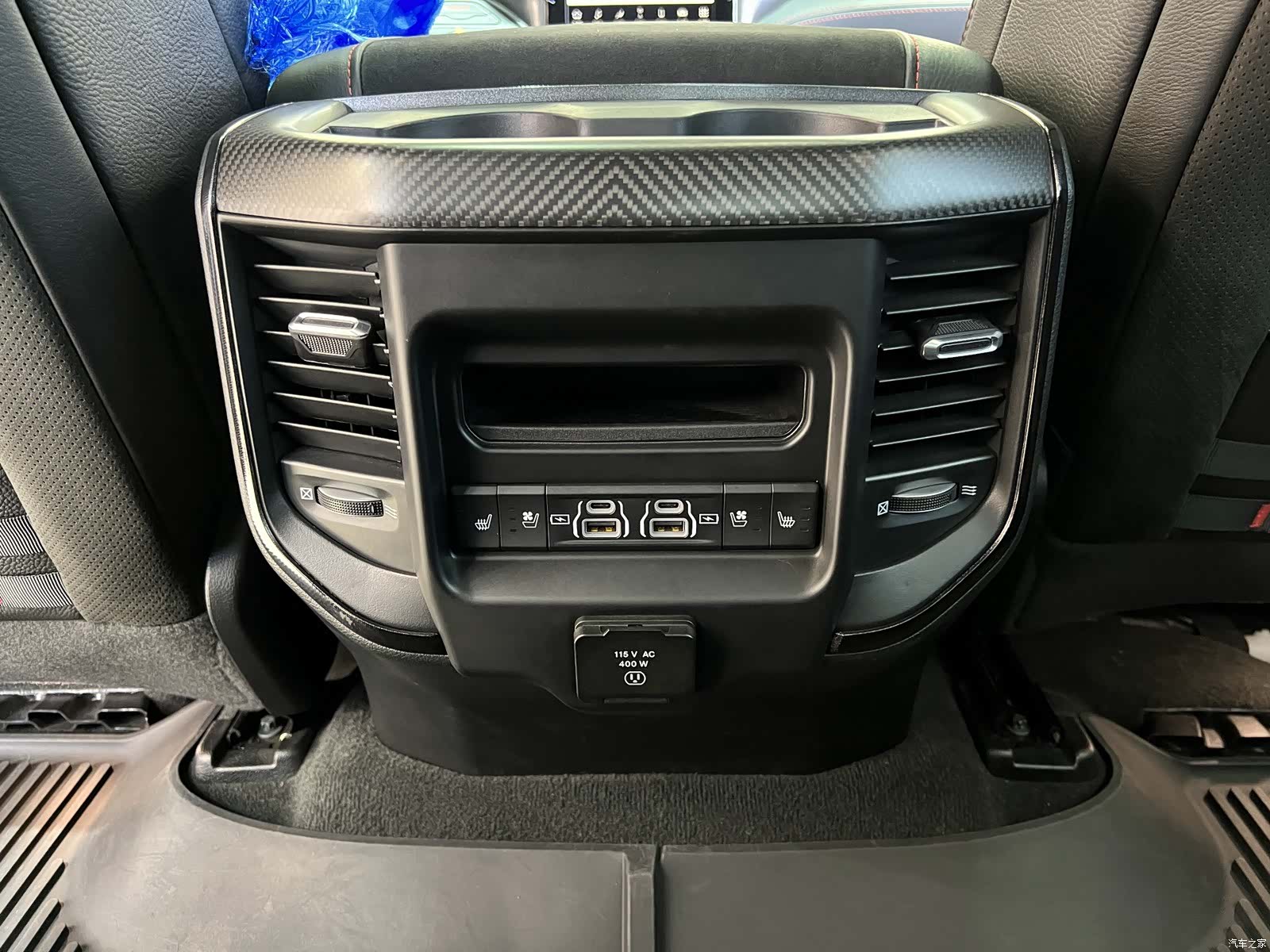 RAM Trucks, 2022 18
