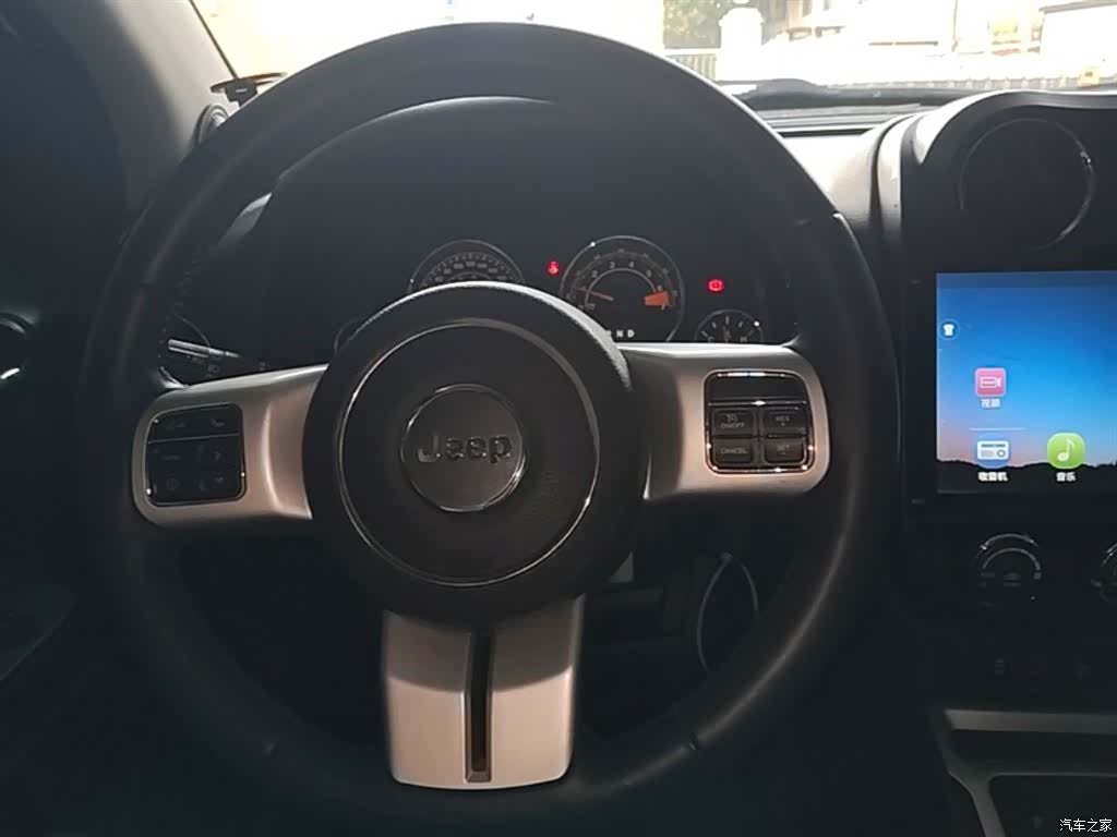 Jeep Compass, 2014 11